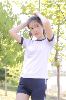坐腿杀很容易硬吗